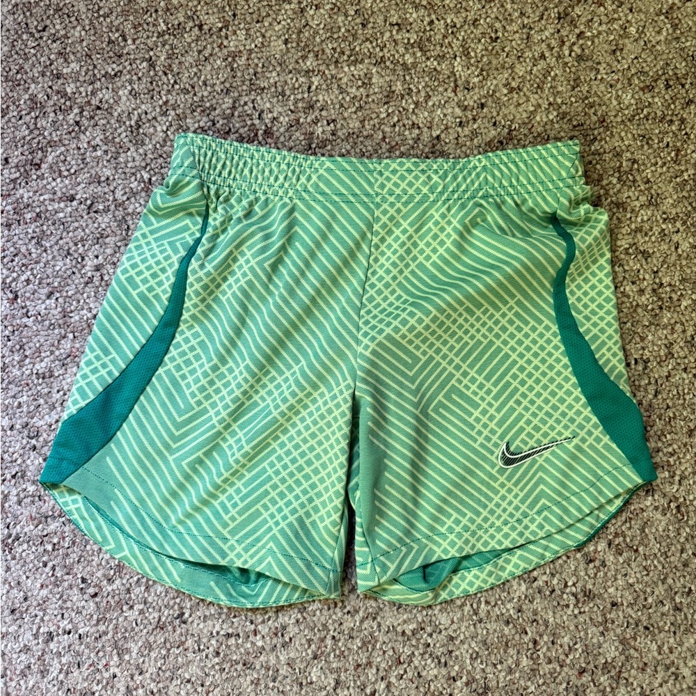 Nike Women's Dri-FIT Strike Soccer Shorts. Size XS